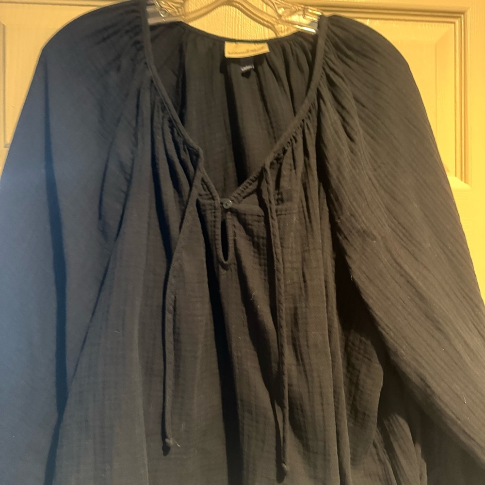 Universal Thread Navy Blouse - Picture 4 of 5